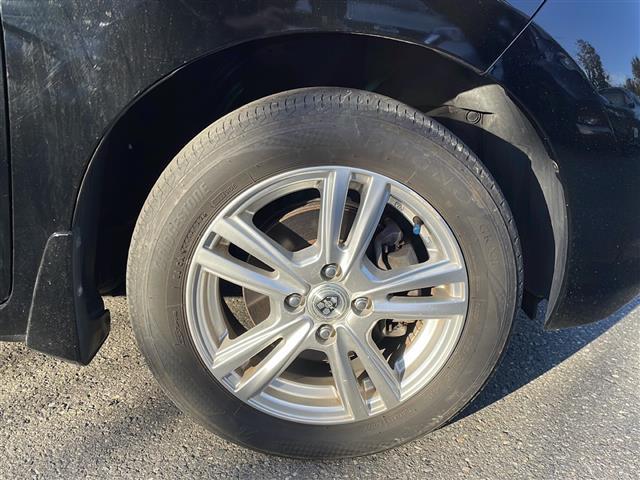 フィットハイブリッド Ｆパッケージ　４ＷＤ　純正オーディオ　ＣＤ／ラジオ／ＵＳＢ／ＡＵＸ　ワイパーデアイザー　ＬＥＤヘッドライト　ミラーヒーター　ＥＴＣ　フロアマット　ドアバイザー（41枚目）