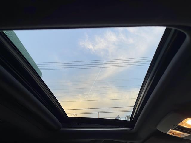 WRX S4 スポルヴィータ 純正ナビ(FM,AM,フルセグ BT,CD,DVD,SD) サンルーフ ETC クルーズコントロール追従有 メモリーシートD席 レザーシート シートヒーター前席 パワーリアゲート パドルシフト(2枚目)