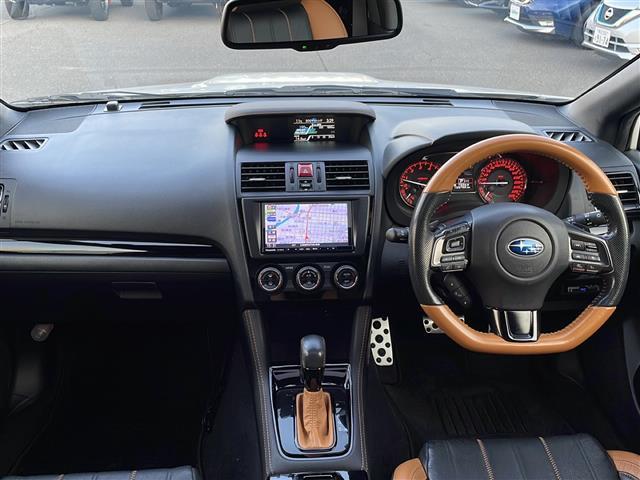 WRX S4 スポルヴィータ 純正ナビ(FM,AM,フルセグ BT,CD,DVD,SD) サンルーフ ETC クルーズコントロール追従有 メモリーシートD席 レザーシート シートヒーター前席 パワーリアゲート パドルシフト(9枚目)