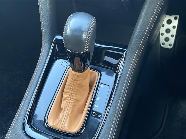 WRX S4 スポルヴィータ 純正ナビ(FM,AM,フルセグ BT,CD,DVD,SD) サンルーフ ETC クルーズコントロール追従有 メモリーシートD席 レザーシート シートヒーター前席 パワーリアゲート パドルシフト(17枚目)