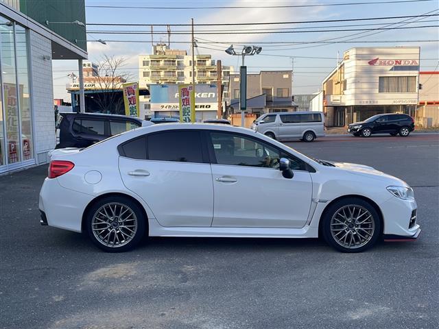 WRX S4 スポルヴィータ 純正ナビ(FM,AM,フルセグ BT,CD,DVD,SD) サンルーフ ETC クルーズコントロール追従有 メモリーシートD席 レザーシート シートヒーター前席 パワーリアゲート パドルシフト(28枚目)