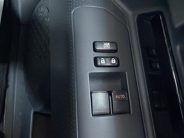 ＦＪクルーザー ファイナルエディション　ＴＲＤフロントスキッドプレート　ＴＲＤマフラー　ＧＩＧＥＡＲリアラダー　ルーフキャリア　社外ＬＥＤヘッドライト　社外バイカラーＬＥＤフォグランプ　社外ステアリング　社外ＳＤナビ（22枚目）