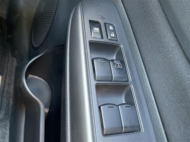 ノート e-パワーオーテック FOUR 4WD ワンオーナー 純正SDナビ フルセグ/CD/DVD/BT/ラジオ アラウンドビューカメラ インテリジェントルームミラー クルーズコントロール 衝突軽減ブレーキ レーンキープアシスト(17枚目)