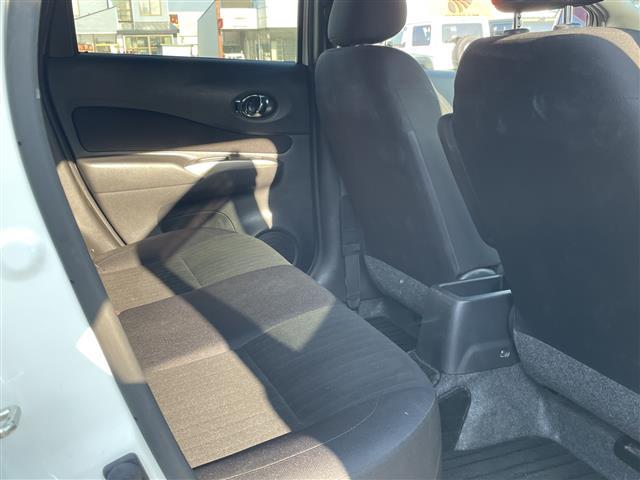 ノート e-パワーオーテック FOUR 4WD ワンオーナー 純正SDナビ フルセグ/CD/DVD/BT/ラジオ アラウンドビューカメラ インテリジェントルームミラー クルーズコントロール 衝突軽減ブレーキ レーンキープアシスト(22枚目)