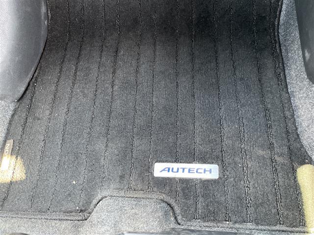 ノート e-パワーオーテック FOUR 4WD ワンオーナー 純正SDナビ フルセグ/CD/DVD/BT/ラジオ アラウンドビューカメラ インテリジェントルームミラー クルーズコントロール 衝突軽減ブレーキ レーンキープアシスト(27枚目)