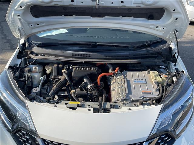 ノート e-パワーオーテック FOUR 4WD ワンオーナー 純正SDナビ フルセグ/CD/DVD/BT/ラジオ アラウンドビューカメラ インテリジェントルームミラー クルーズコントロール 衝突軽減ブレーキ レーンキープアシスト(42枚目)