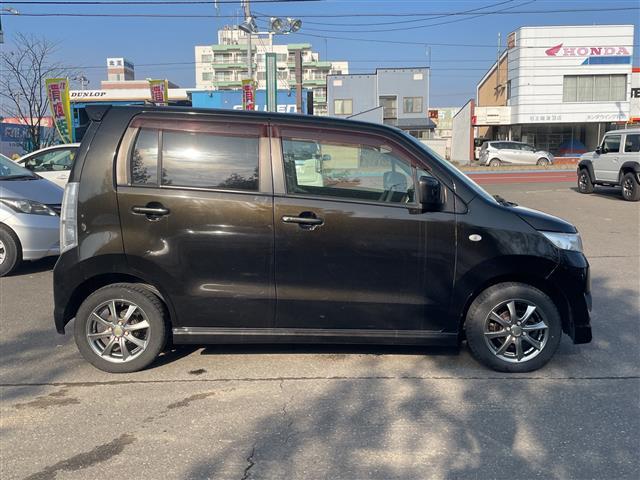 ワゴンＲスティングレー Ｘ　４ＷＤ　社外ナビ　フルセグ／ＣＤ／ＤＶＤ／ラジオ　プッシュスタート　シートヒーター　ＨＩＤヘッドライト　フォグランプ　ＥＴＣ　アームレスト　フロアマット　ドアバイザー（31枚目）