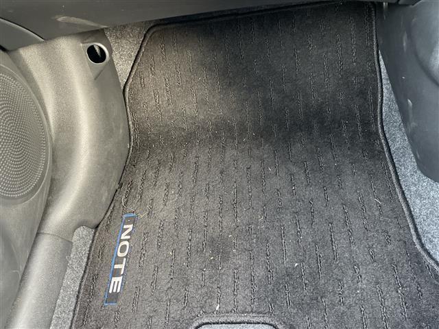 ノート e-パワー B FOUR 4WD 社外ナビ ワンセグ/CD/DVD/BT/ラジオ アラウンドビューカメラ デジタルインナーミラー エマージェンシーブレーキ レーンキープアシスト プッシュスタート スマートキー(29枚目)