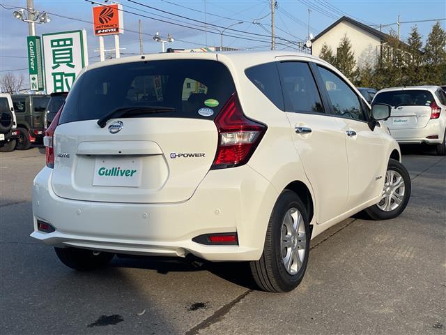 ノート e-パワー B FOUR 4WD 社外ナビ ワンセグ/CD/DVD/BT/ラジオ アラウンドビューカメラ デジタルインナーミラー エマージェンシーブレーキ レーンキープアシスト プッシュスタート スマートキー(35枚目)