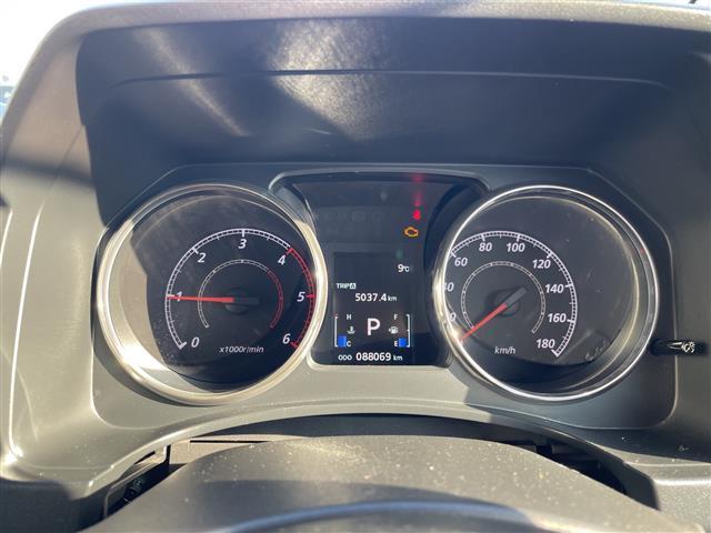 デリカD:5 D パワーパッケージ 4WD 社外ナビ フルセグ/CD/DVD/ラジオ/iPod バックカメラ クルーズコントロール 両側パワースライドドア フロントシートヒーター パドルシフト ETC フロアマット(7枚目)