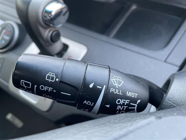 フリード G プレミアムエディション 4WD 社外SDナビ フルセグ/CD/DVD/BT/ラジオ バックカメラ 両側パワースライドドア クルーズコントロール ステアリングスイッチ ワイパーデアイザー ETC スマートキー(13枚目)