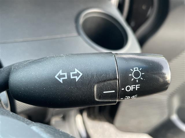 フリード G プレミアムエディション 4WD 社外SDナビ フルセグ/CD/DVD/BT/ラジオ バックカメラ 両側パワースライドドア クルーズコントロール ステアリングスイッチ ワイパーデアイザー ETC スマートキー(14枚目)