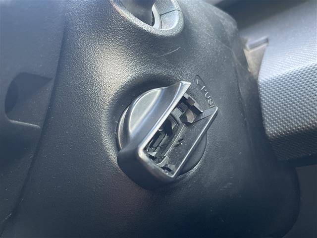 フリード G プレミアムエディション 4WD 社外SDナビ フルセグ/CD/DVD/BT/ラジオ バックカメラ 両側パワースライドドア クルーズコントロール ステアリングスイッチ ワイパーデアイザー ETC スマートキー(16枚目)