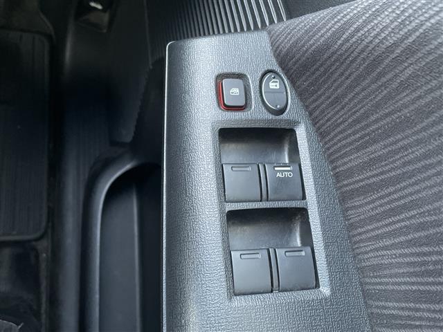 フリード G プレミアムエディション 4WD 社外SDナビ フルセグ/CD/DVD/BT/ラジオ バックカメラ 両側パワースライドドア クルーズコントロール ステアリングスイッチ ワイパーデアイザー ETC スマートキー(18枚目)