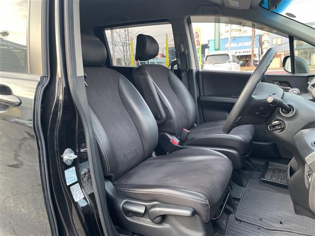 フリード G プレミアムエディション 4WD 社外SDナビ フルセグ/CD/DVD/BT/ラジオ バックカメラ 両側パワースライドドア クルーズコントロール ステアリングスイッチ ワイパーデアイザー ETC スマートキー(23枚目)