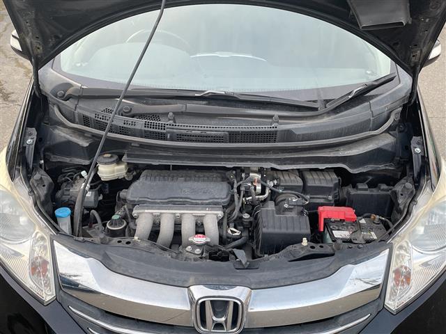 フリード G プレミアムエディション 4WD 社外SDナビ フルセグ/CD/DVD/BT/ラジオ バックカメラ 両側パワースライドドア クルーズコントロール ステアリングスイッチ ワイパーデアイザー ETC スマートキー(42枚目)