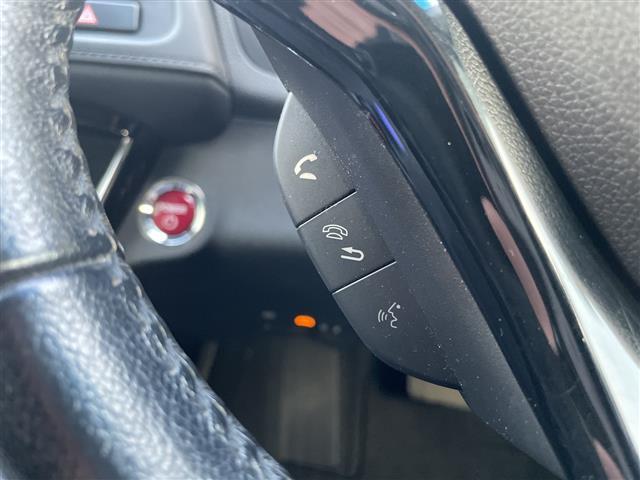 ヴェゼル ハイブリッドＸ・ホンダセンシング　４ＷＤ　前後ドライブレコーダー　社外ＳＤナビ　フルセグ／ＣＤ／ＤＶＤ／ＢＴ／ラジオ　バックカメラ　ホンダセンシング　レーダークルーズコントロール　レーンキープアシスト　ワイパーデアイサー（17枚目）