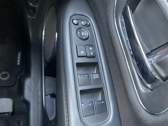 ヴェゼル ハイブリッドＸ・ホンダセンシング　４ＷＤ　前後ドライブレコーダー　社外ＳＤナビ　フルセグ／ＣＤ／ＤＶＤ／ＢＴ／ラジオ　バックカメラ　ホンダセンシング　レーダークルーズコントロール　レーンキープアシスト　ワイパーデアイサー（22枚目）