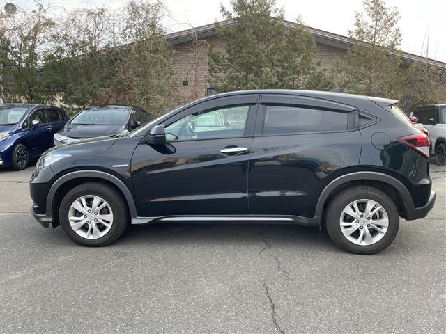 ヴェゼル ハイブリッドＸ・ホンダセンシング　４ＷＤ　前後ドライブレコーダー　社外ＳＤナビ　フルセグ／ＣＤ／ＤＶＤ／ＢＴ／ラジオ　バックカメラ　ホンダセンシング　レーダークルーズコントロール　レーンキープアシスト　ワイパーデアイサー（32枚目）