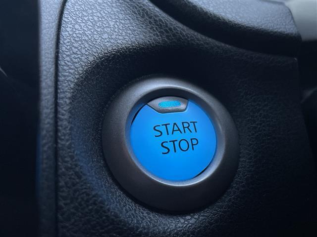 ノート ｅ－パワー　Ｂ　ＦＯＵＲ　４ＷＤ　社外オーディオ　ＣＤ／ＡＵＸ／ラジオ　デジタルインナーミラー　エマージェンシーブレーキ　レーンキープアシスト　オートマチックハイビーム　プッシュスタート　スマートキー　フロアマット（9枚目）