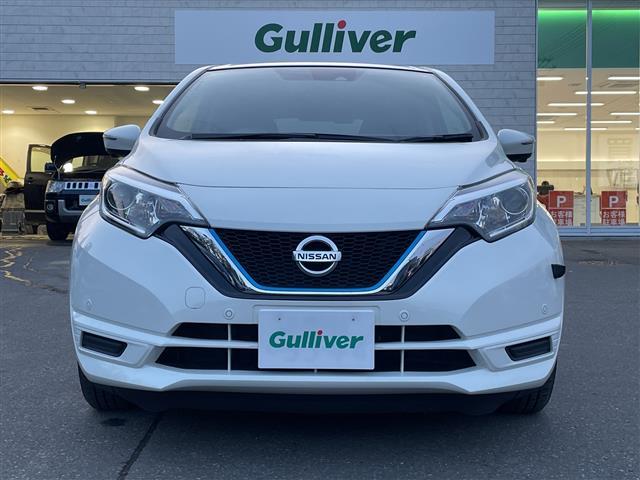 ノート ｅ－パワー　Ｂ　ＦＯＵＲ　４ＷＤ　社外オーディオ　ＣＤ／ＡＵＸ／ラジオ　デジタルインナーミラー　エマージェンシーブレーキ　レーンキープアシスト　オートマチックハイビーム　プッシュスタート　スマートキー　フロアマット（30枚目）