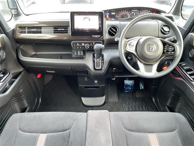 Ｎ－ＢＯＸカスタム Ｇ・Ｌホンダセンシング　４ＷＤ　純正ＳＤナビ　フルセグ／ＣＤ／ＤＶＤ／ＢＴ／ラジオ　バックカメラ　ホンダセンシング　レーダークルーズコントロール　レーンキープアシスト　オートマチックハイビーム　フロントシートヒーター（3枚目）