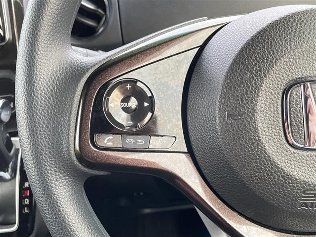 Ｎ－ＢＯＸカスタム Ｇ・Ｌホンダセンシング　４ＷＤ　純正ＳＤナビ　フルセグ／ＣＤ／ＤＶＤ／ＢＴ／ラジオ　バックカメラ　ホンダセンシング　レーダークルーズコントロール　レーンキープアシスト　オートマチックハイビーム　フロントシートヒーター（9枚目）