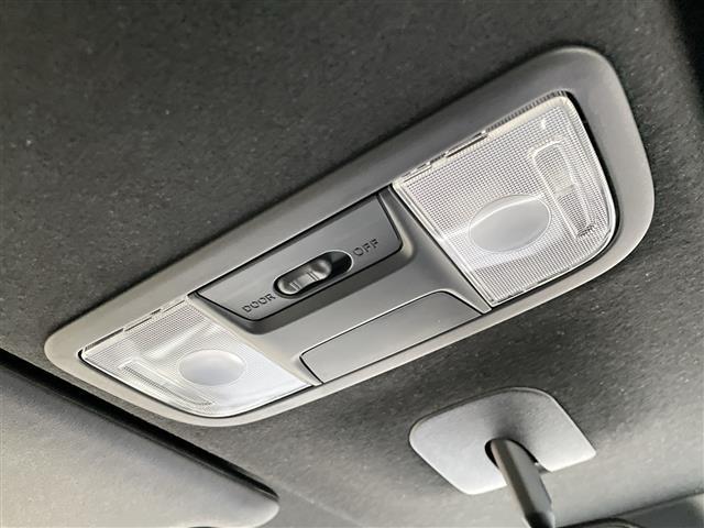 Ｎ－ＢＯＸカスタム Ｇ・Ｌホンダセンシング　４ＷＤ　純正ＳＤナビ　フルセグ／ＣＤ／ＤＶＤ／ＢＴ／ラジオ　バックカメラ　ホンダセンシング　レーダークルーズコントロール　レーンキープアシスト　オートマチックハイビーム　フロントシートヒーター（11枚目）