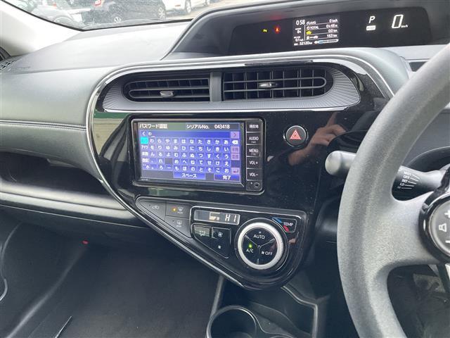 アクア Ｓ　スタイルブラック　純正ナビ　ワンセグ／ＢＴ／ＣＤ／ラジオ　バックカメラ　スタッドレスキャップ付積込　ステアリングスイッチ　トヨタセーフティセンス　レーンキープアシスト　オートマチックハイビーム　ＬＥＤライト（7枚目）