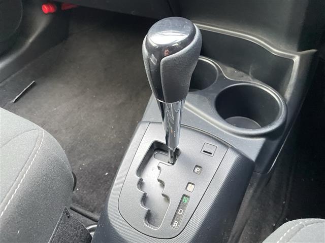 アクア Ｓ　スタイルブラック　純正ナビ　ワンセグ／ＢＴ／ＣＤ／ラジオ　バックカメラ　スタッドレスキャップ付積込　ステアリングスイッチ　トヨタセーフティセンス　レーンキープアシスト　オートマチックハイビーム　ＬＥＤライト（11枚目）