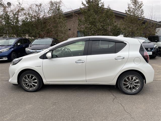 アクア Ｓ　スタイルブラック　純正ナビ　ワンセグ／ＢＴ／ＣＤ／ラジオ　バックカメラ　スタッドレスキャップ付積込　ステアリングスイッチ　トヨタセーフティセンス　レーンキープアシスト　オートマチックハイビーム　ＬＥＤライト（32枚目）