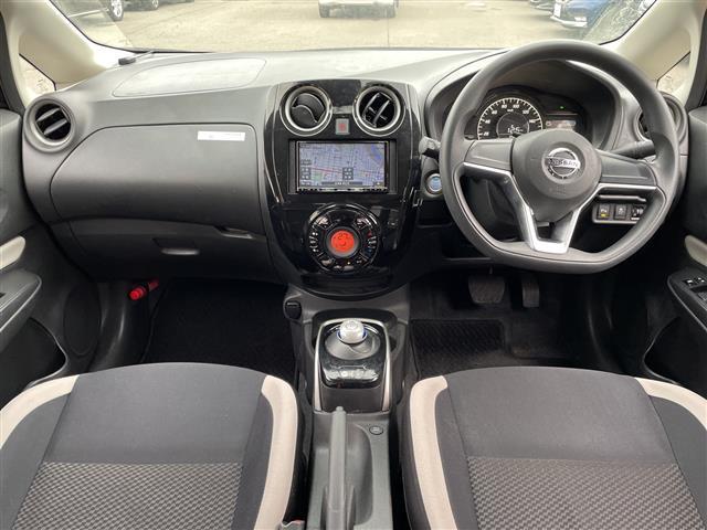 ノート e-パワー X FOUR 4WD ドライブレコーダー 社外SDナビ ワンセグ/CD/BT/ラジオ バックカメラ エマージェンシーブレーキ レーンキープアシスト パーキングソナー スマートキー プッシュスタート(2枚目)