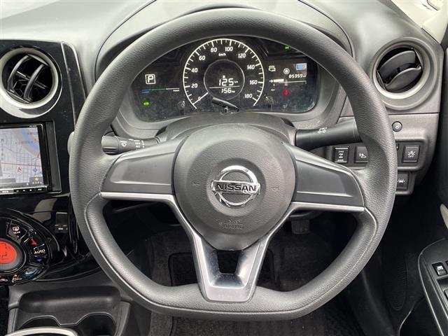 ノート e-パワー X FOUR 4WD ドライブレコーダー 社外SDナビ ワンセグ/CD/BT/ラジオ バックカメラ エマージェンシーブレーキ レーンキープアシスト パーキングソナー スマートキー プッシュスタート(13枚目)