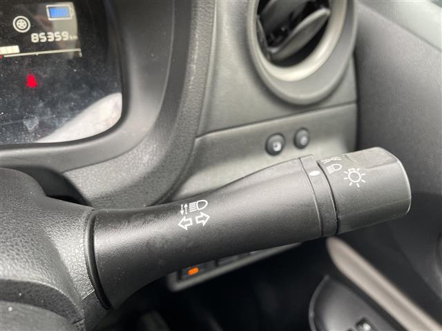 ノート e-パワー X FOUR 4WD ドライブレコーダー 社外SDナビ ワンセグ/CD/BT/ラジオ バックカメラ エマージェンシーブレーキ レーンキープアシスト パーキングソナー スマートキー プッシュスタート(15枚目)