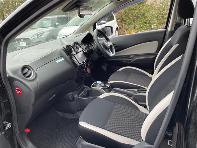 ノート e-パワー X FOUR 4WD ドライブレコーダー 社外SDナビ ワンセグ/CD/BT/ラジオ バックカメラ エマージェンシーブレーキ レーンキープアシスト パーキングソナー スマートキー プッシュスタート(25枚目)