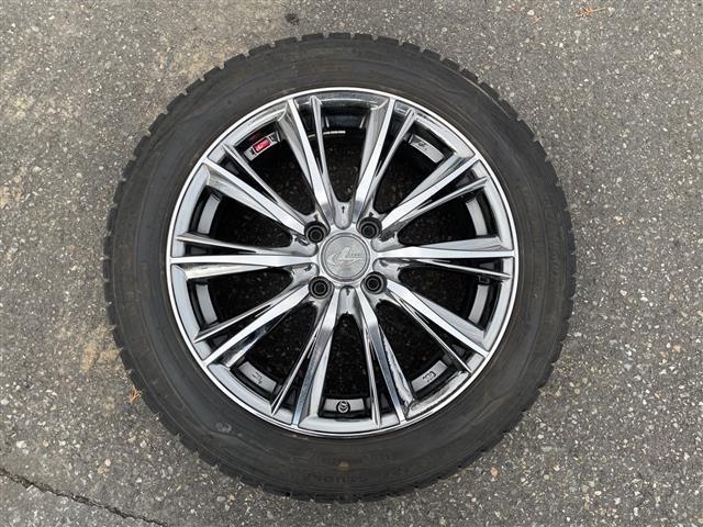 アクア Ｘ－アーバン　アルパイン製ＳＤナビ　フルセグ／ＣＤ／ＤＶＤ／ＢＴ／ＳＤ／ラジオ　バックカメラ　ドライブレコーダー　プッシュスタート　スマートキー　寒冷地仕様　ワイパーデアイサー　ハーフレザーシート（5枚目）