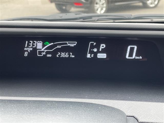 アクア Ｘ－アーバン　アルパイン製ＳＤナビ　フルセグ／ＣＤ／ＤＶＤ／ＢＴ／ＳＤ／ラジオ　バックカメラ　ドライブレコーダー　プッシュスタート　スマートキー　寒冷地仕様　ワイパーデアイサー　ハーフレザーシート（6枚目）