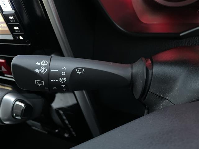 ルーミー カスタムG 4WD 純正SDナビ フルセグ/CD/DVD/BT/ラジオ 全方位カメラ 純正エンジンスターター フロントシートヒーター 両側パワースライドドア スマートアシスト オートクルーズコントロール(7枚目)