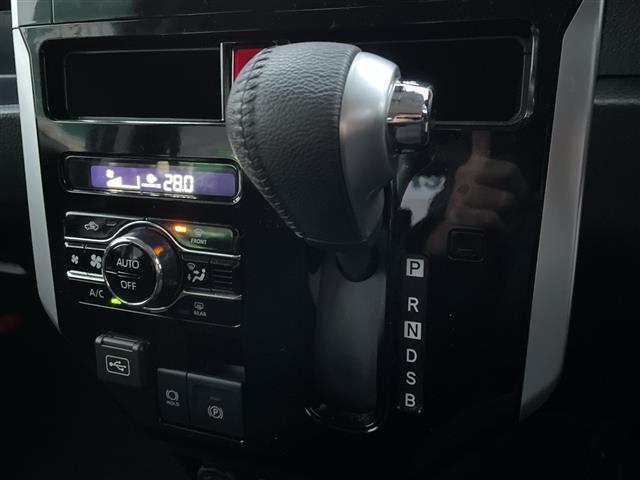 ルーミー カスタムG 4WD 純正SDナビ フルセグ/CD/DVD/BT/ラジオ 全方位カメラ 純正エンジンスターター フロントシートヒーター 両側パワースライドドア スマートアシスト オートクルーズコントロール(17枚目)