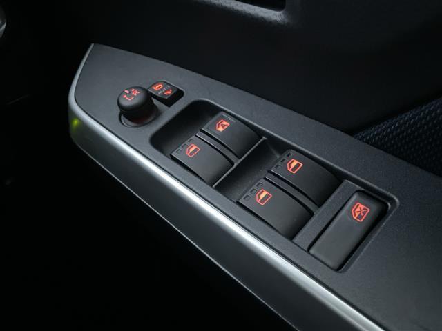 ルーミー カスタムG 4WD 純正SDナビ フルセグ/CD/DVD/BT/ラジオ 全方位カメラ 純正エンジンスターター フロントシートヒーター 両側パワースライドドア スマートアシスト オートクルーズコントロール(22枚目)