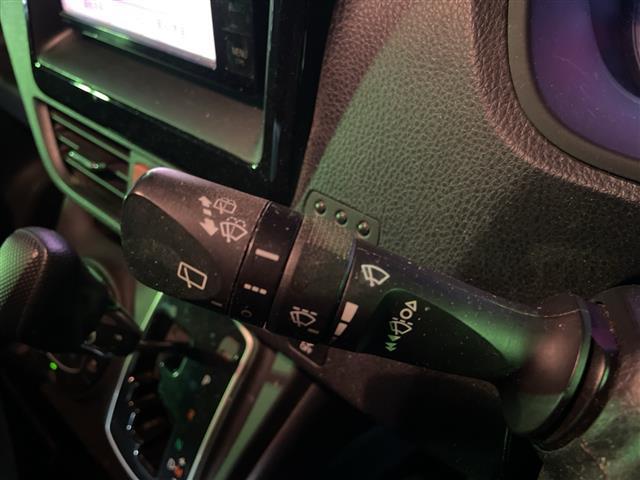 ノア X 純正ナビ(AM,FM,BT,フルセグTV,SD,CD,DVD) 両側パワースライドドア ETC スロープボタン アイドリングストップ 積込冬タイヤ エコモードボタン オートライト バックカメラ(9枚目)