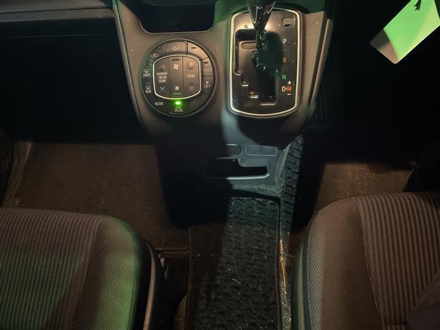 ノア X 純正ナビ(AM,FM,BT,フルセグTV,SD,CD,DVD) 両側パワースライドドア ETC スロープボタン アイドリングストップ 積込冬タイヤ エコモードボタン オートライト バックカメラ(13枚目)