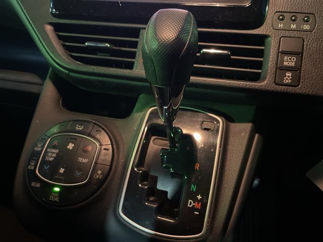 ノア X 純正ナビ(AM,FM,BT,フルセグTV,SD,CD,DVD) 両側パワースライドドア ETC スロープボタン アイドリングストップ 積込冬タイヤ エコモードボタン オートライト バックカメラ(14枚目)