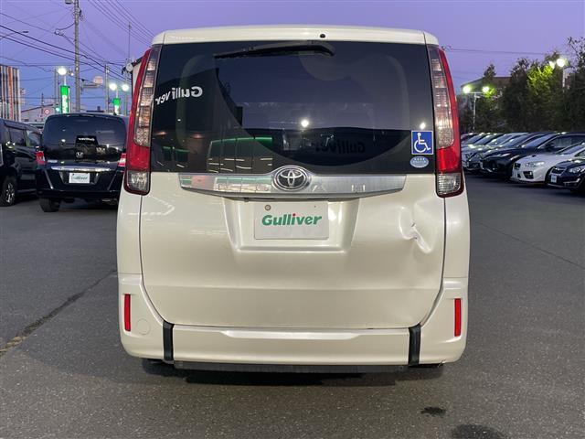 ノア X 純正ナビ(AM,FM,BT,フルセグTV,SD,CD,DVD) 両側パワースライドドア ETC スロープボタン アイドリングストップ 積込冬タイヤ エコモードボタン オートライト バックカメラ(31枚目)