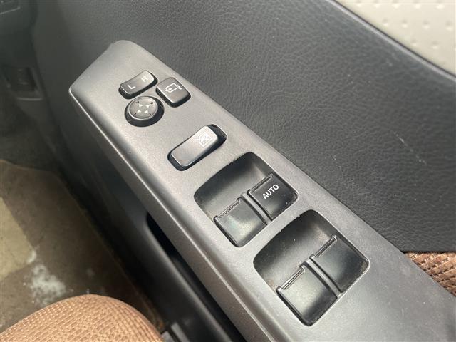 モコ X FOUR 社外ナビ(AM、FM、CD、DVD、フルセグTV、SD) シートヒーターD席 純正フロアマット 純正ドアバイザー 電格ミラー プッシュスタート(19枚目)