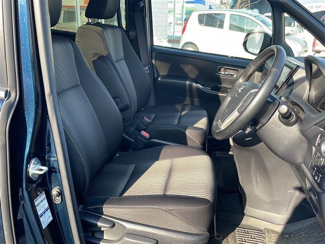 ヴォクシー ＺＳ　煌ＩＩ　純正ナビ（ＡＭ、ＦＭ、フルセグＴＶ、ＣＤ，ＤＶＤ、ＳＤ、ＢＴ）　クルーズコントロール　ＥＴＣ２．０　両側パワースライドドア　レーンアシスト　衝突被害軽減システム　アイドリングストップ　電格ミラー（32枚目）