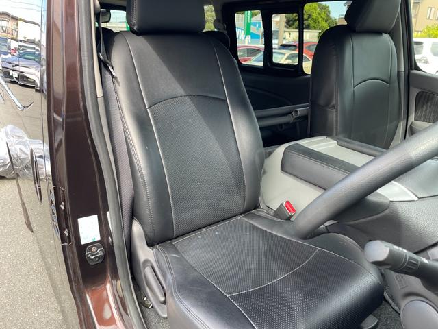 ＮＶ３５０キャラバンバン ロングプレミアムＧＸ　禁煙車　ワンオーナー　エマブレ　横滑り防止装置　ＬＥＤオートライト　社外ナビＴＶ　ビルトインＥＴＣ　ＡＡＣ　レザー調シートカバー付　社外１５インチＡＷスタッドレス　純正ＡＷタイヤ車載　スマートキー（3枚目）