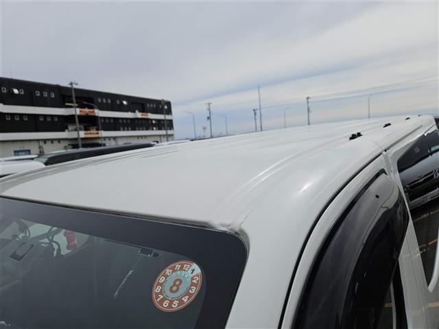 NV350キャラバンバン プレミアムGXロングブラックギア 禁煙車 アラウンドビューモニタ ドラレコ エマージェンシーブレーキ LEDオートライト 社外ナビ フルセグ 片側パワースライドドア 後席用モニタ スマートキー エンジンスイッチ 純正15インチAW(34枚目)