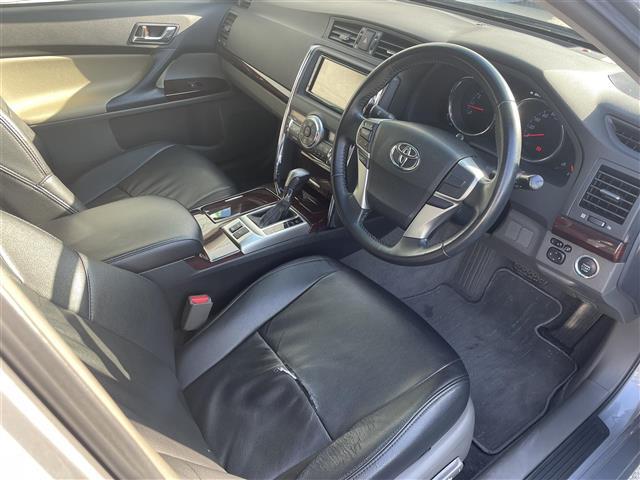 マークX 250G リラックスセレクション G’sバンパー 純正ナビ フルセグテレビ CD/DVD Bluetooth ミュージックサーバー(HDD録音) バックカメラ パワーシート 純正フロアマット 社外20インチアルミホイール 社外LED(20枚目)