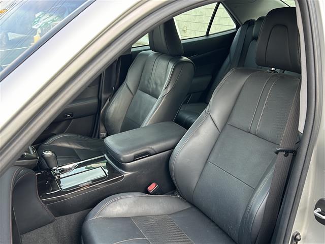 クラウンハイブリッド アスリートＳ　純正ナビ　バックカメラ　Ｂｌｕｅｔｏｏｔｈ　フルセグＴＶ　レザーシート　シートヒーター　エアーシート　パワーシート　クルーズコントロール　ＥＴＣ　前後ドラレコ　前後コーナーセンサー　ハンドルヒーター（22枚目）